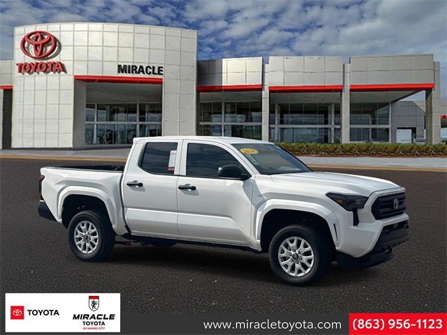 Used 2024 Toyota Tacoma SR image 1