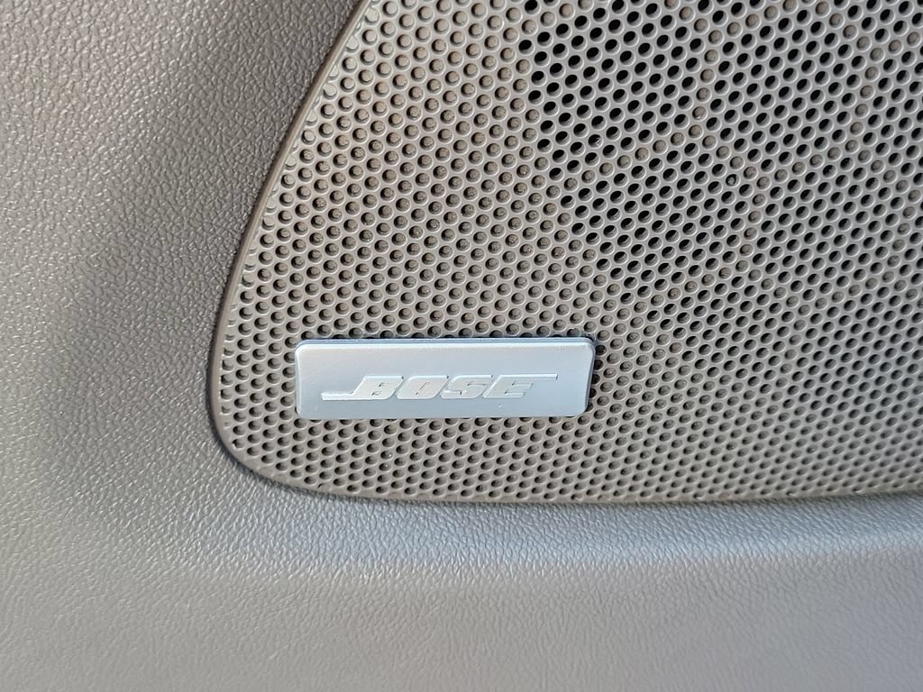 Used 2017 Chevrolet Malibu Hybrid w/ Leather Package FWD image 15