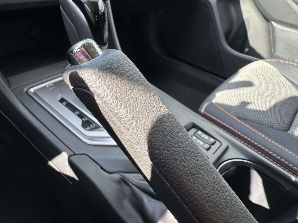 Used 2019 Subaru Crosstrek 2.0i Premium w/ Eyesight System image 18