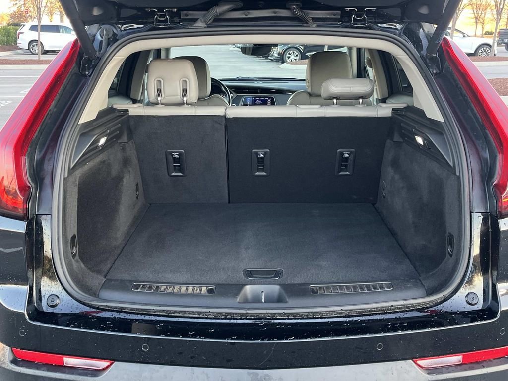 Certified 2023 Cadillac XT4 Premium Luxury w/ Enhanced Visibility Package image 11