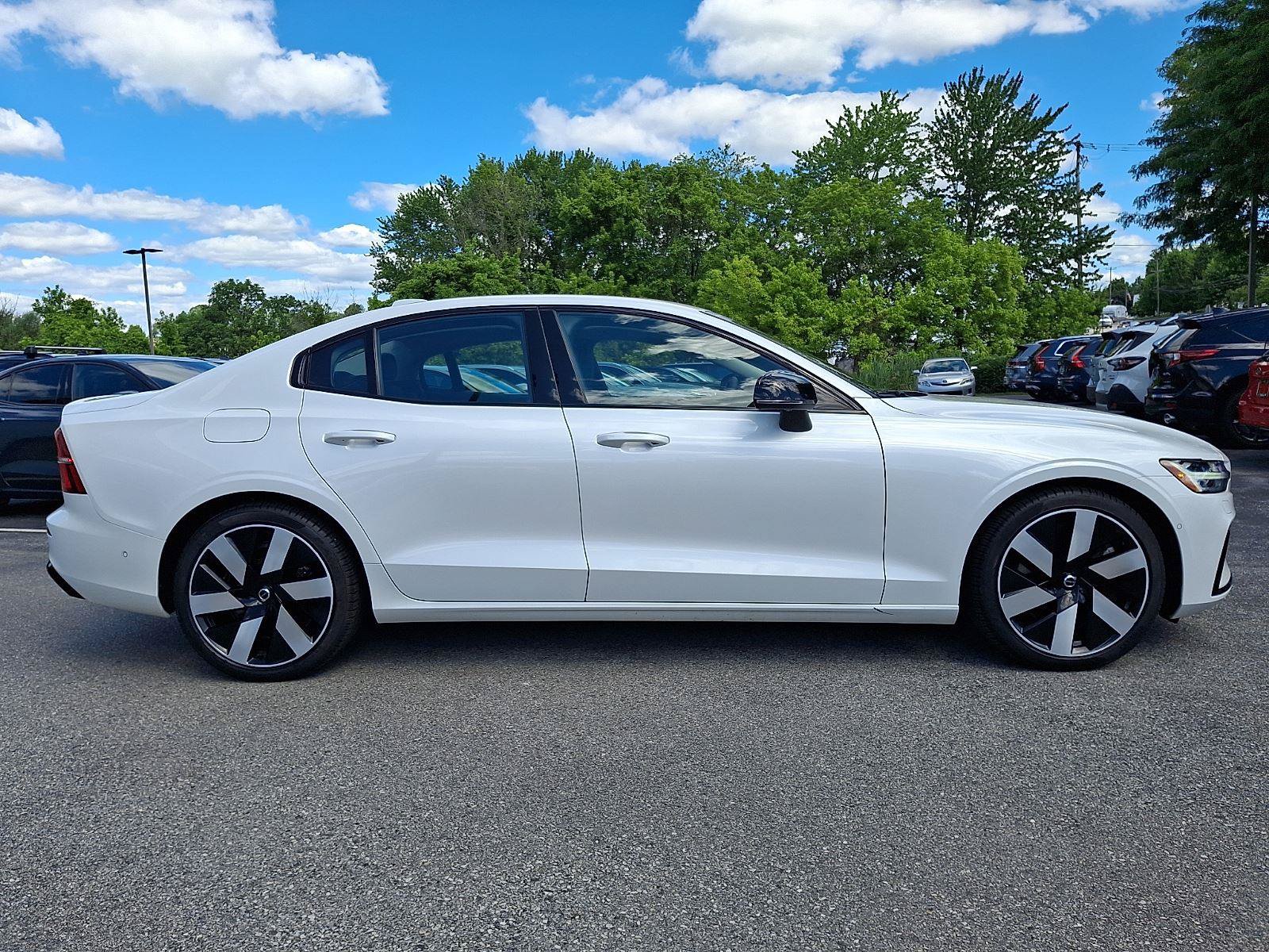 Certified 2024 Volvo S60 T8 Plus w/ Climate Package AWD/4WD image 7
