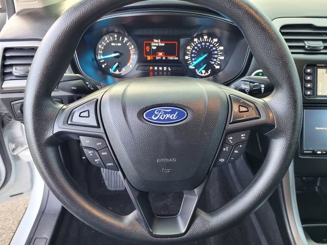 Used 2018 Ford Fusion SE image 18