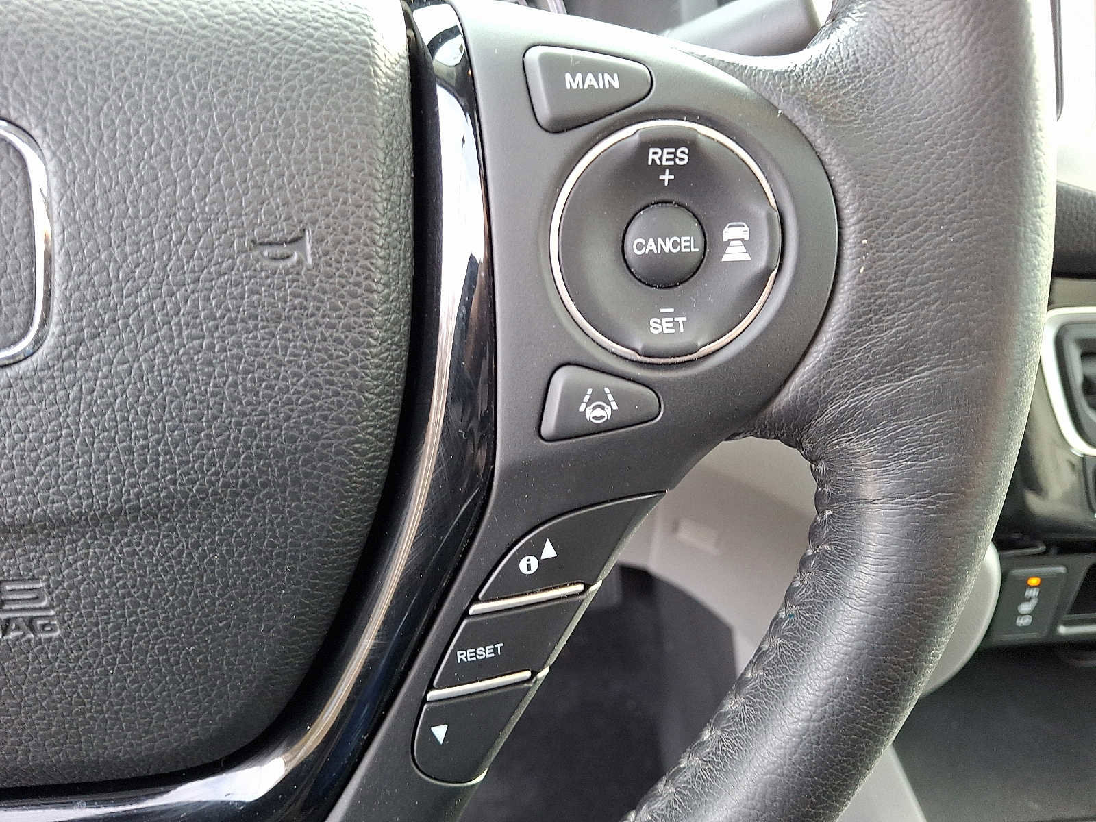 Used 2019 Honda Ridgeline RTL-E image 23