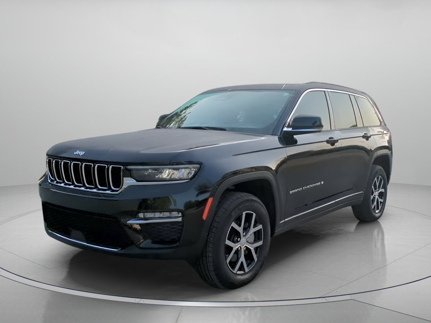 Used 2025 Jeep Grand Cherokee Limited AWD/4WD image 12