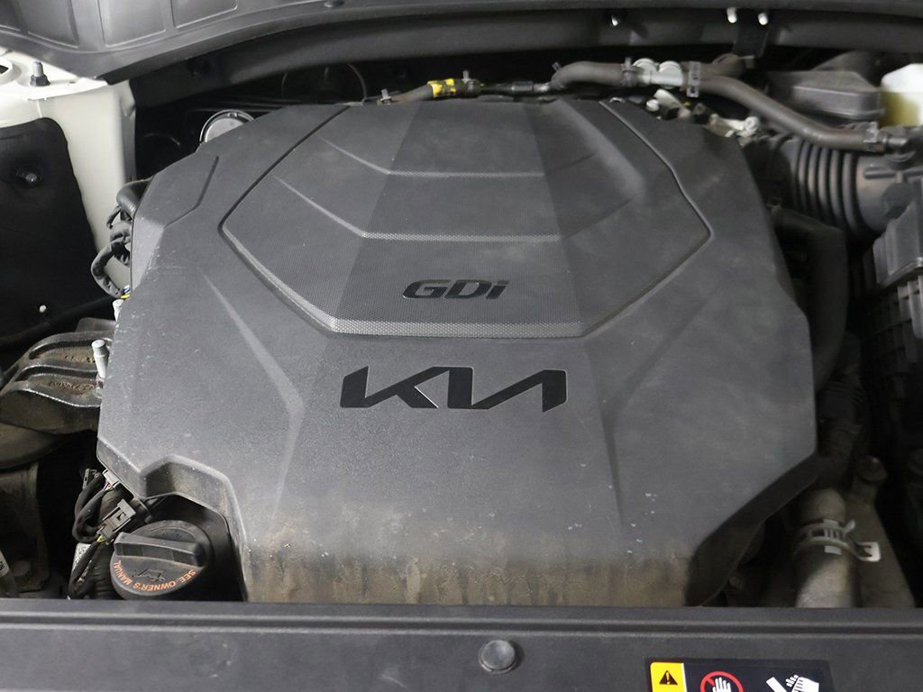 Used 2022 Kia Telluride LX image 18