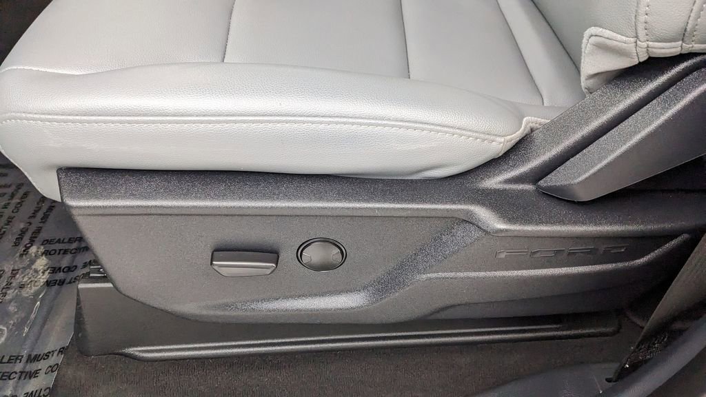 Used 2024 Ford F350 XLT image 26