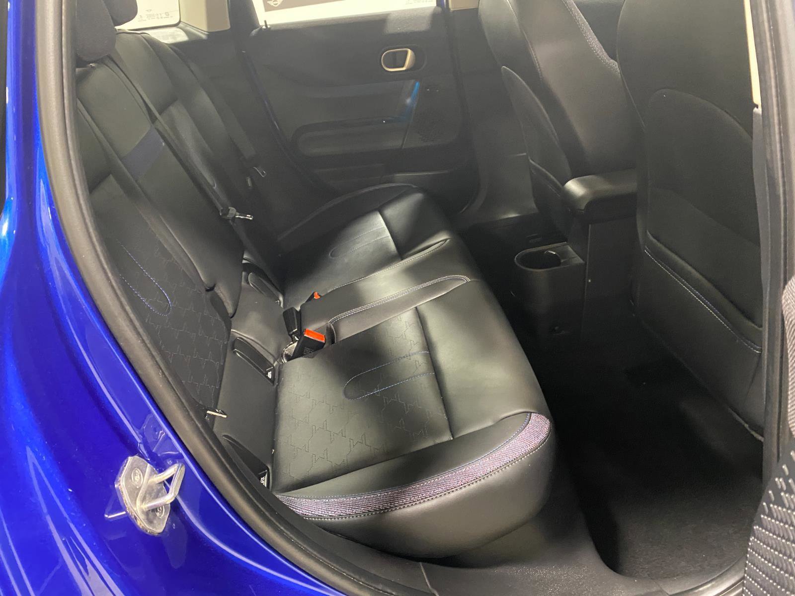 Certified 2025 MINI Cooper S image 17