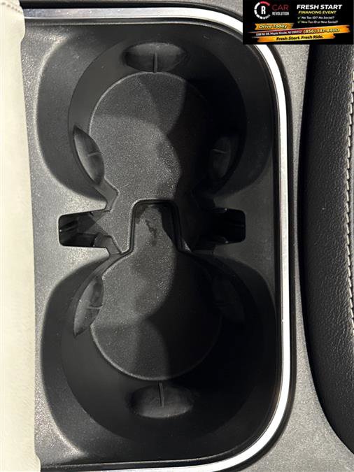 Used 2020 Jaguar E-PACE R-Dynamic S image 24