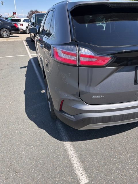 Used 2024 Ford Edge SEL w/ Convenience Package image 8
