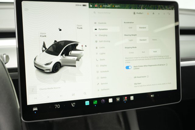 Used 2023 Tesla Model Y AWD image 29