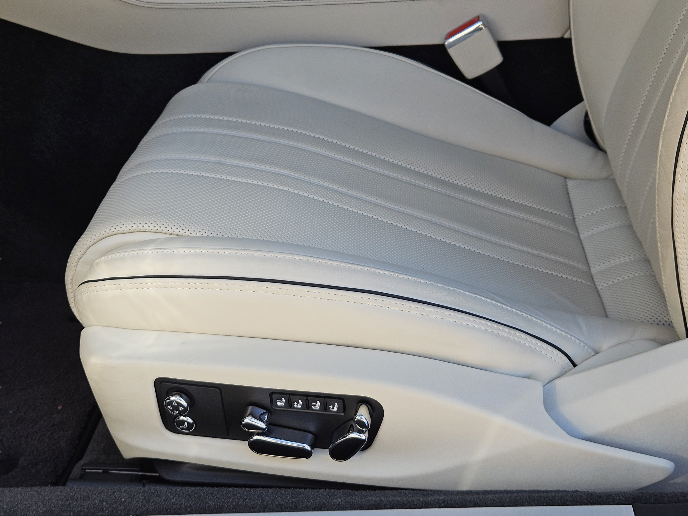Used 2023 Bentley Continental GT V8 AWD/4WD image 22