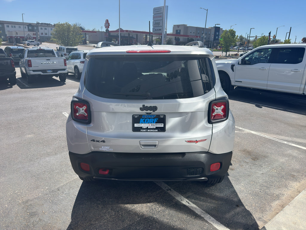 Used 2018 Jeep Renegade Trailhawk w/ Cold Weather Group II image 4