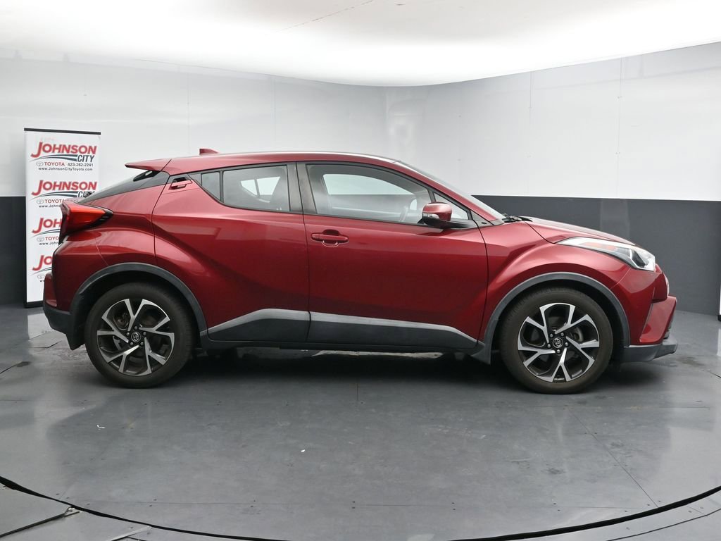 Used 2018 Toyota C-HR XLE FWD image 9