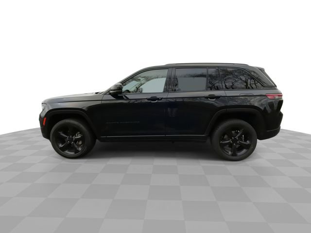 Used 2023 Jeep Grand Cherokee Limited w/ Luxury Tech Group II image 5