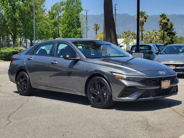 New 2026 Hyundai Elantra Sport FWD image 30