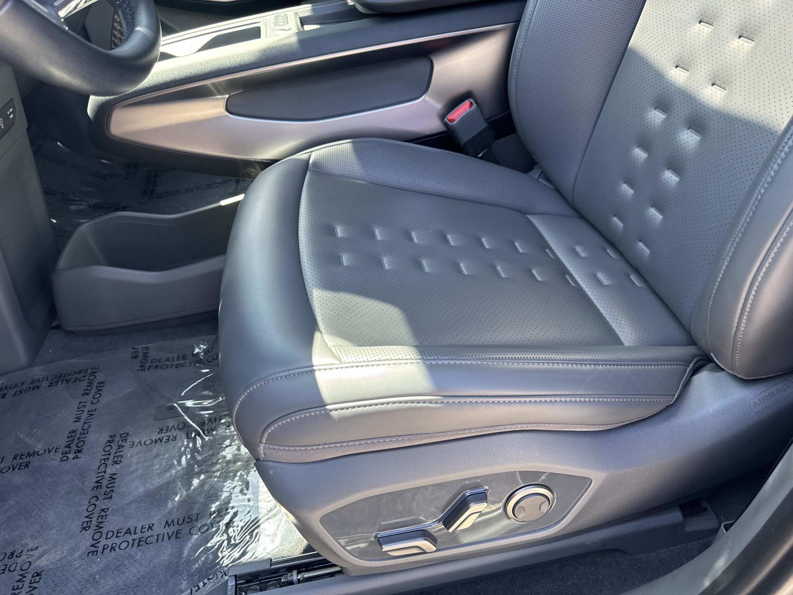 Used 2024 Kia EV9 Wind image 18