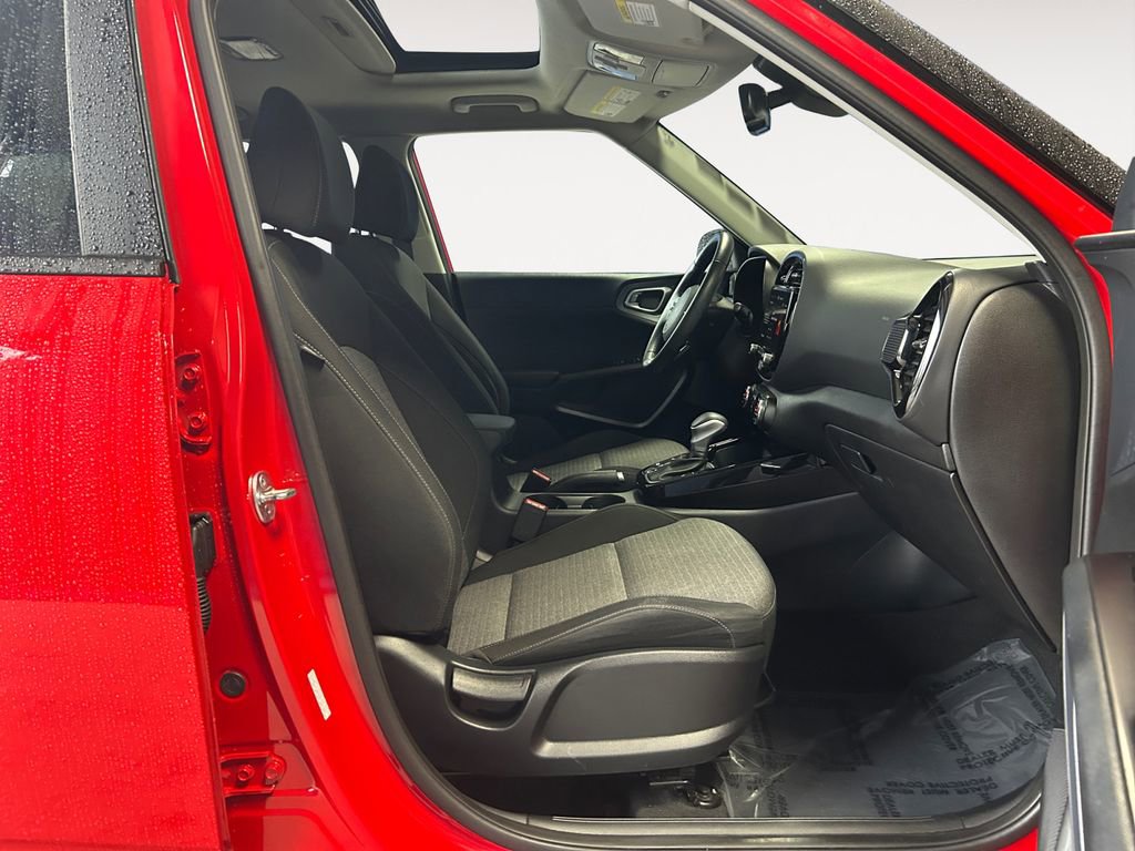Used 2024 Kia Soul EX image 10