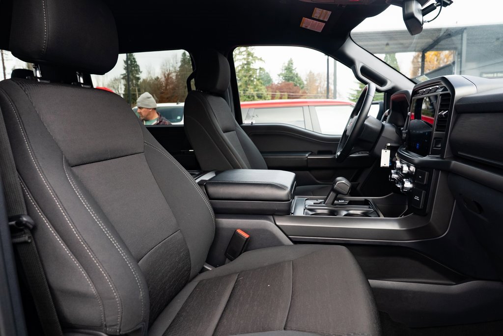 Used 2024 Ford F150 XLT w/ Mobile Office Package image 24