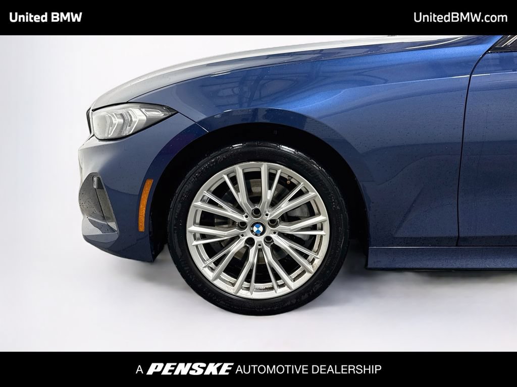 Used 2023 BMW 330i Sedan w/ Premium Package RWD image 9