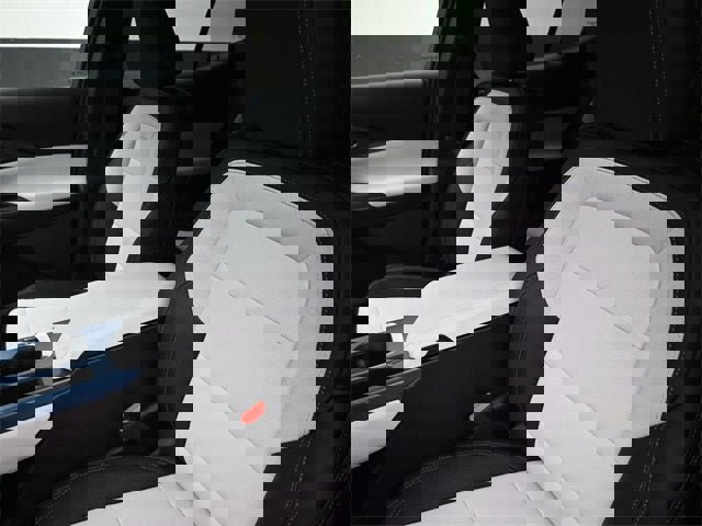 New 2026 Chevrolet Equinox EV LT image 18