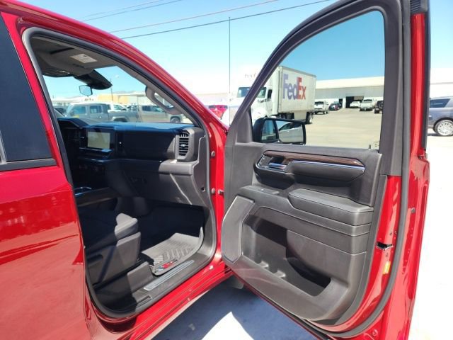 Used 2024 Chevrolet Silverado 1500 RST w/ Z71 Off-Road Package AWD/4WD image 31