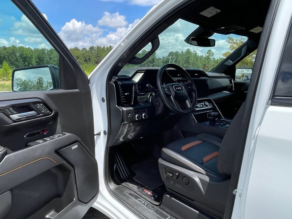 Used 2025 GMC Sierra 1500 AT4 AWD/4WD image 40