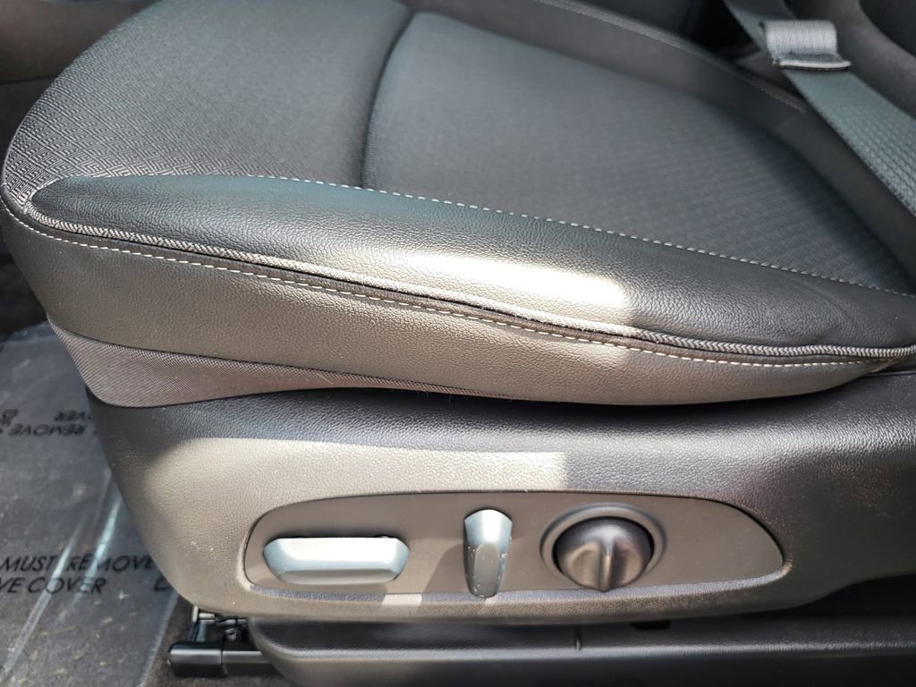 Used 2023 Buick Encore GX Select FWD image 15