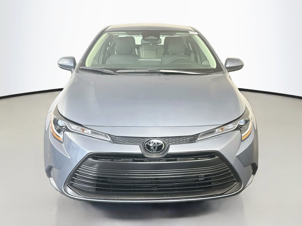 Used 2024 Toyota Corolla LE FWD image 2