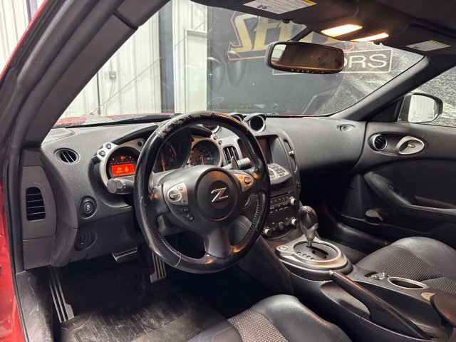 Used 2013 Nissan 370Z Touring w/ Sport Pkg RWD image 5