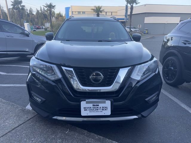 Used 2018 Nissan Rogue SV w/ Premium Package image 2