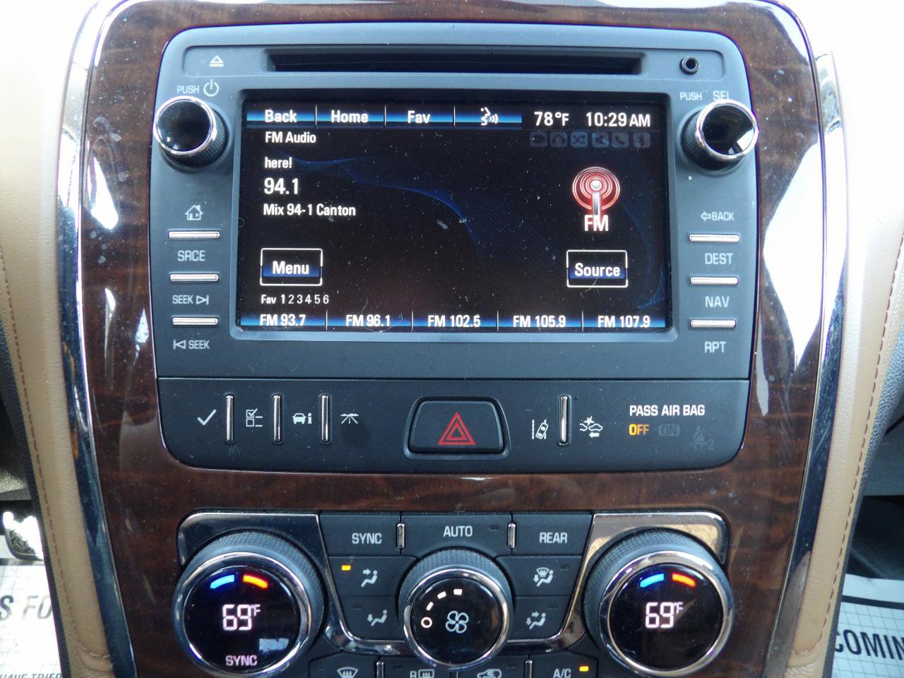 Used 2017 Buick Enclave Premium w/ Experience Buick Package AWD/4WD image 16