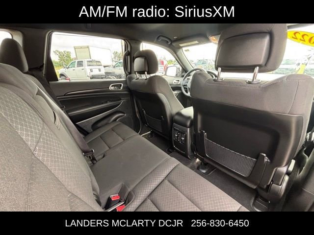 Used 2022 Jeep Grand Cherokee Laredo E AWD/4WD image 12