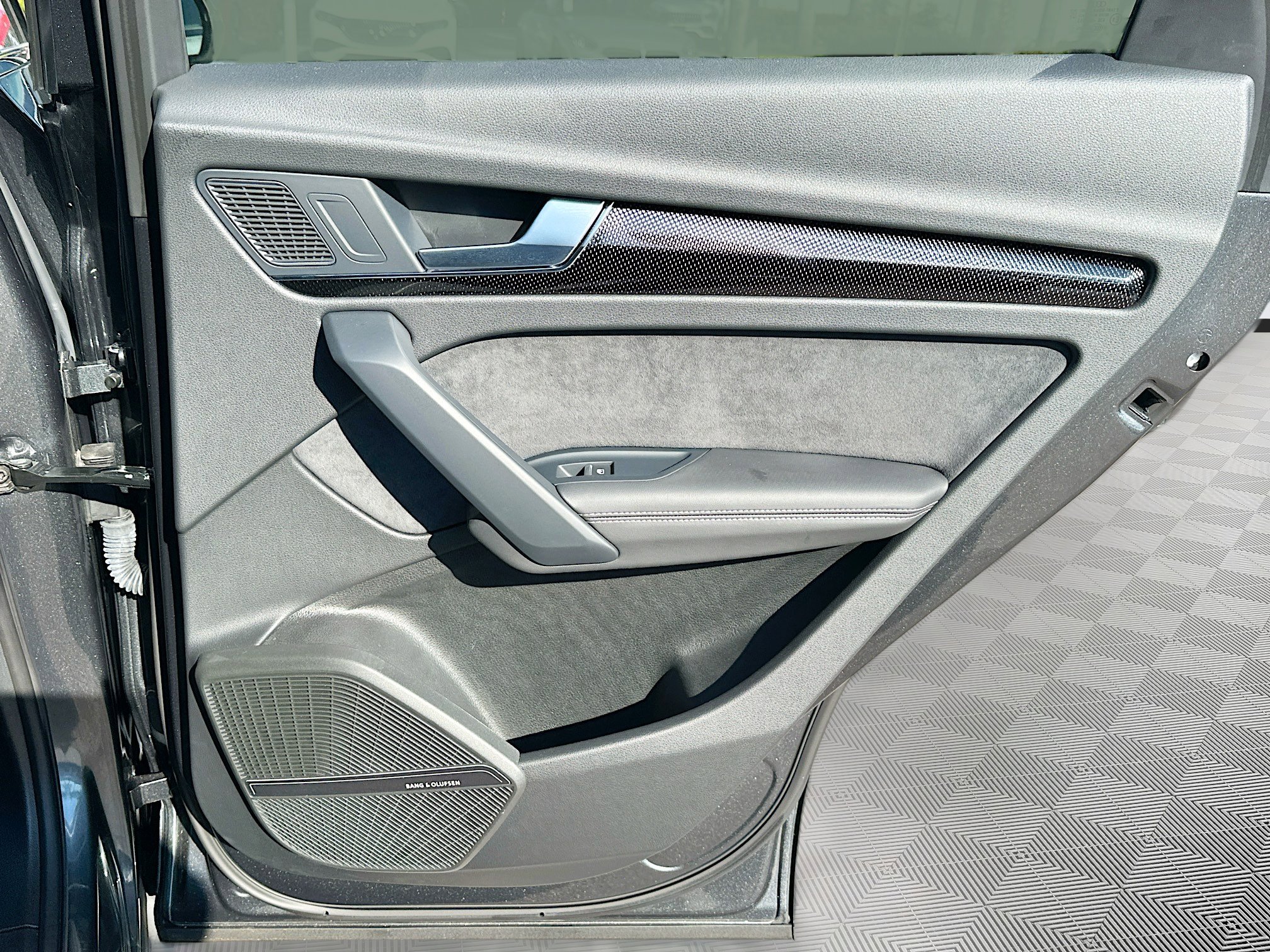 Used 2024 Audi SQ5 Premium Plus image 30