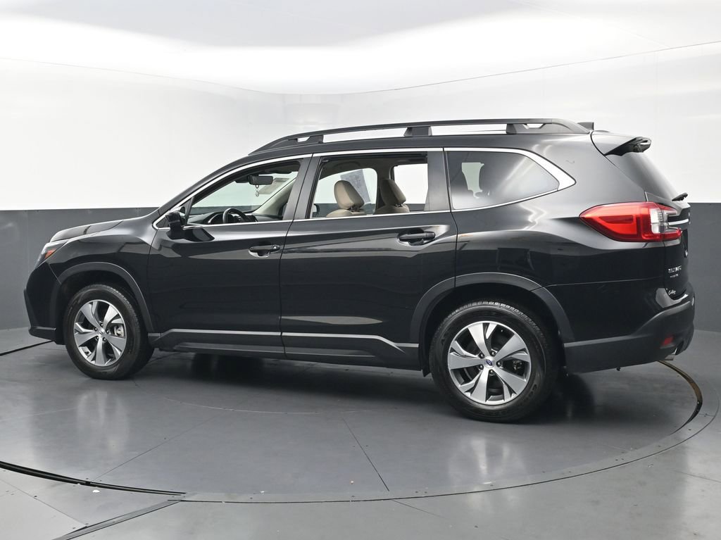 Used 2024 Subaru Ascent Premium w/ Convenience Package image 8