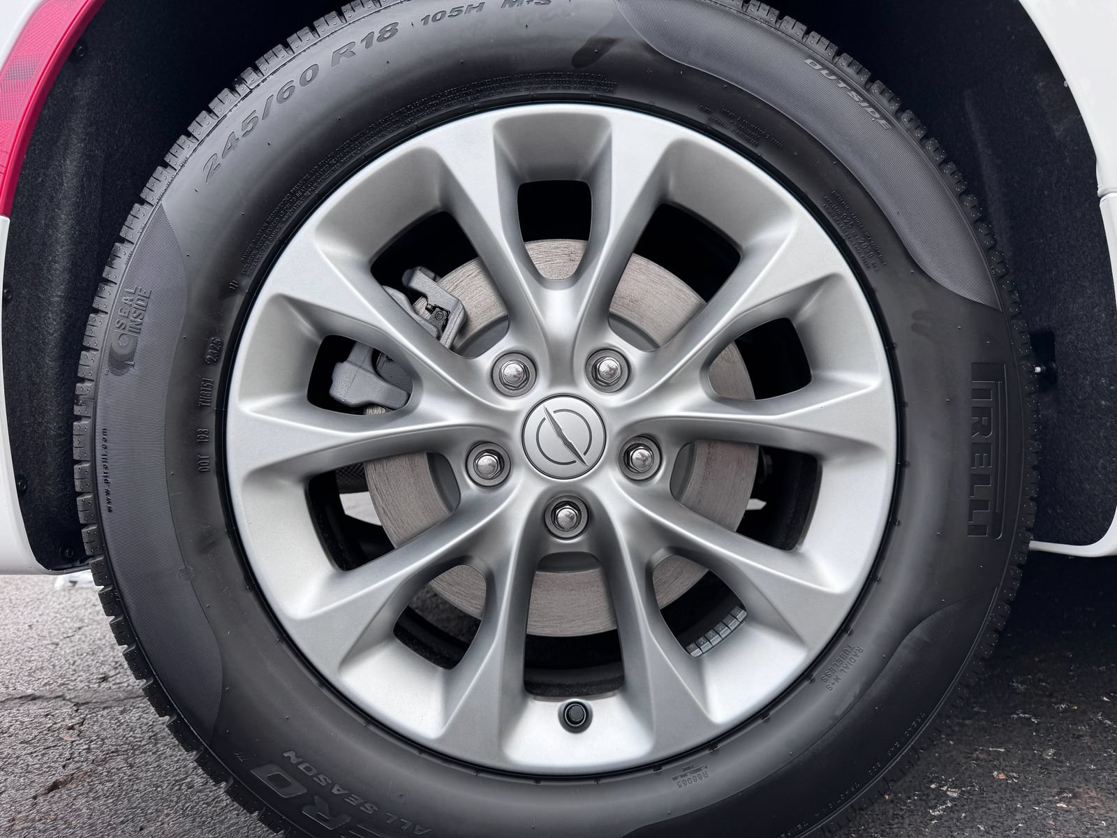 New 2025 Chrysler Pacifica Select AWD/4WD image 34