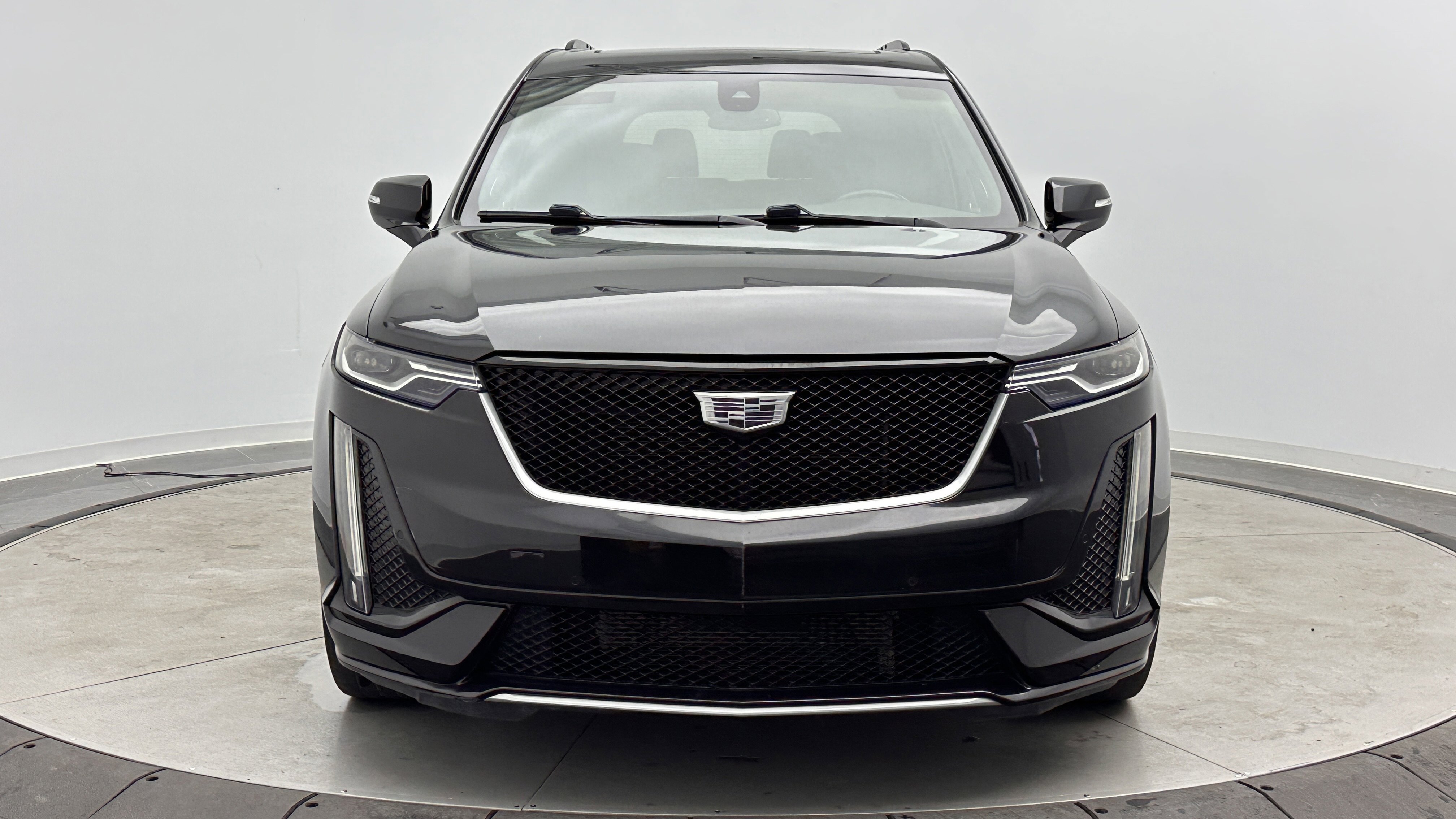 Used 2020 Cadillac XT6 Sport AWD/4WD image 2