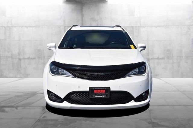 Used 2018 Chrysler Pacifica Limited w/ Advanced Safetytec Group FWD image 4