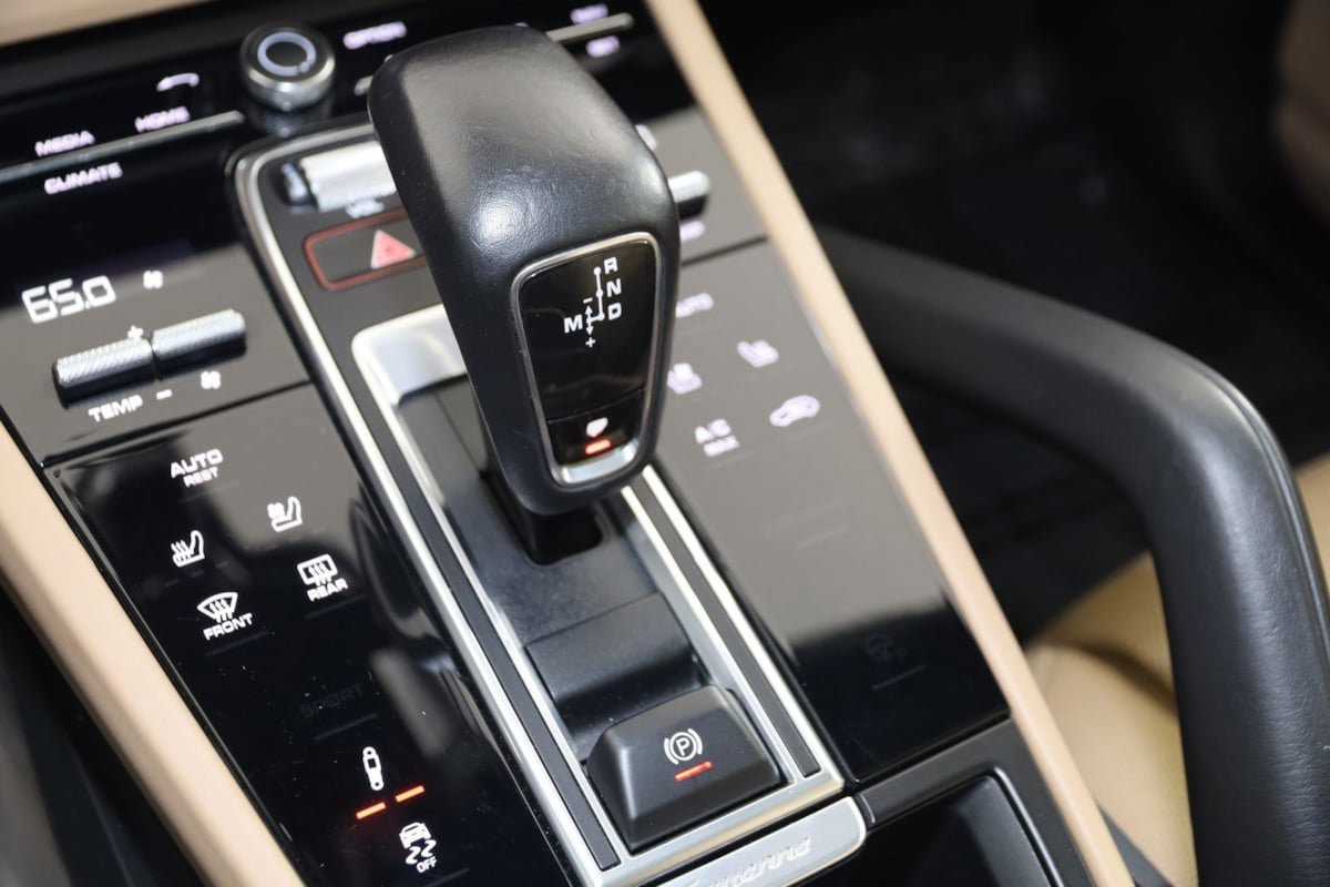 Used 2020 Porsche Cayenne AWD/4WD image 7
