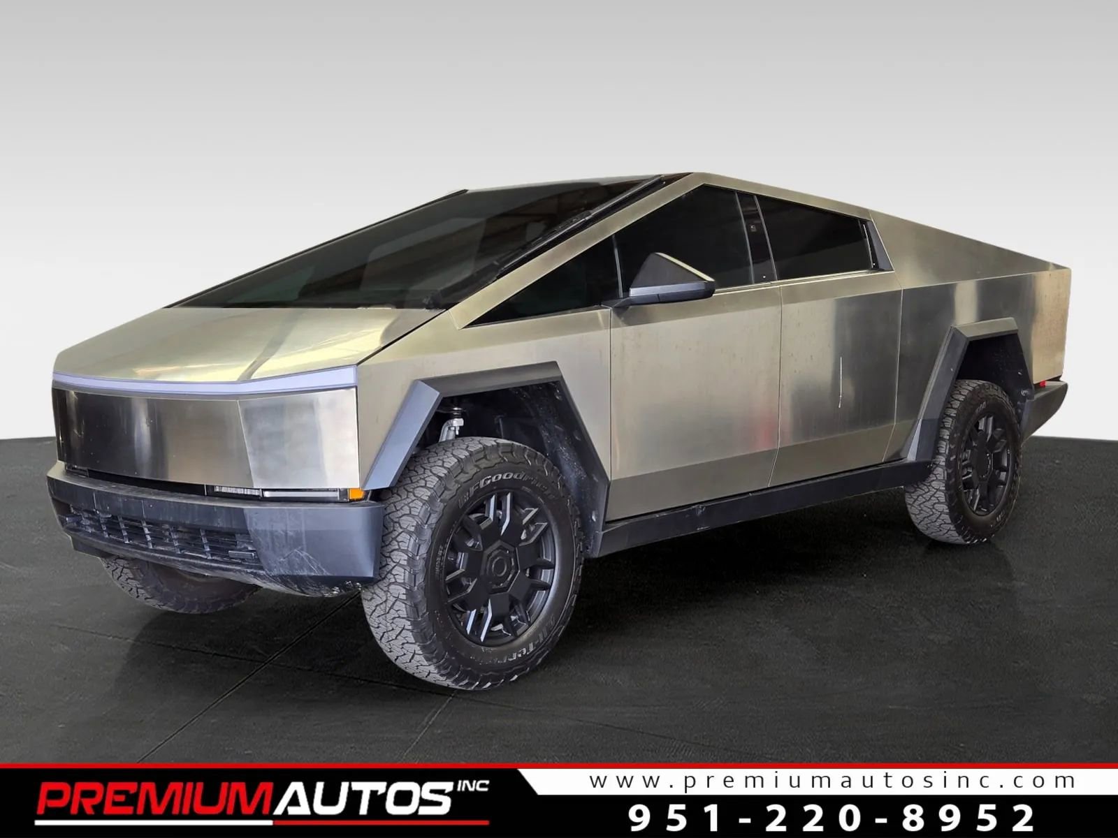 Used 2025 Tesla Cybertruck AWD Crew Cab