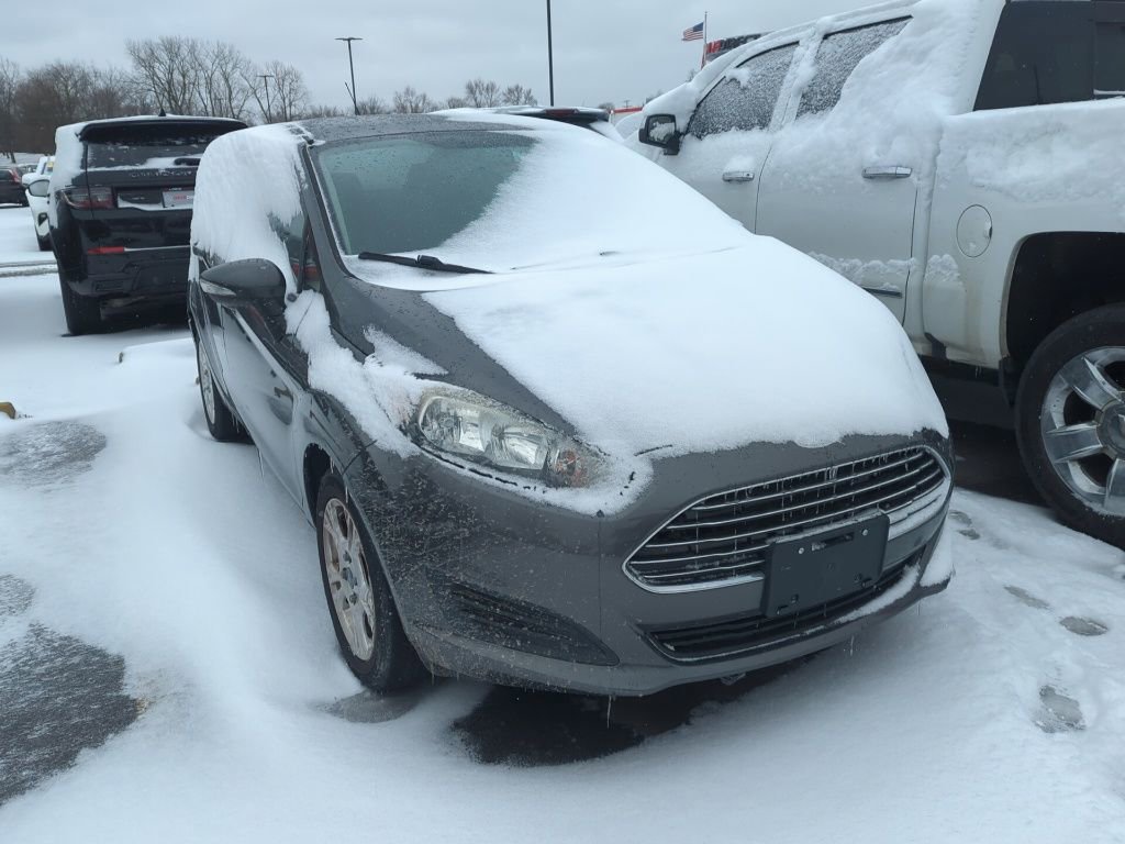 Used 2015 Ford Fiesta SE image 3