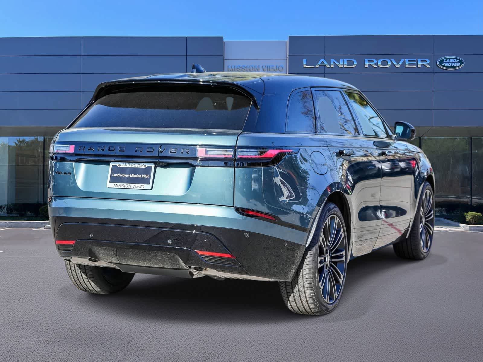 New 2026 Land Rover Range Rover Velar Dynamic SE image 4
