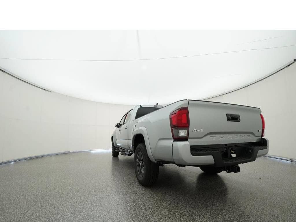 Used 2022 Toyota Tacoma SR5 w/ Technology Package AWD/4WD image 28