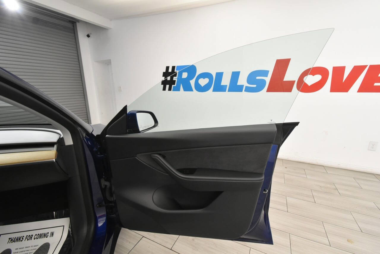 Used 2020 Tesla Model Y Performance AWD/4WD image 21