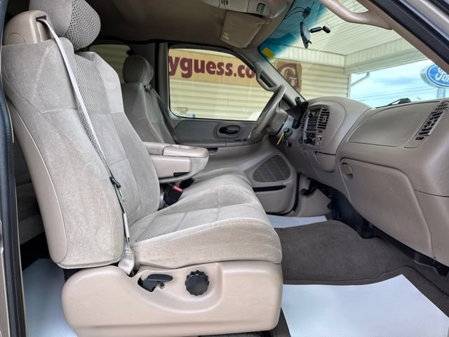 Used 2002 Ford F150 XLT AWD/4WD image 17