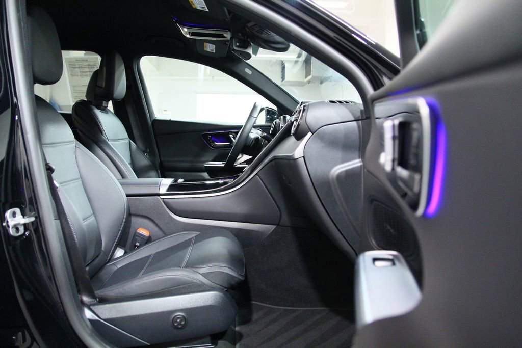 Certified 2025 Mercedes-Benz GLC 300 image 21
