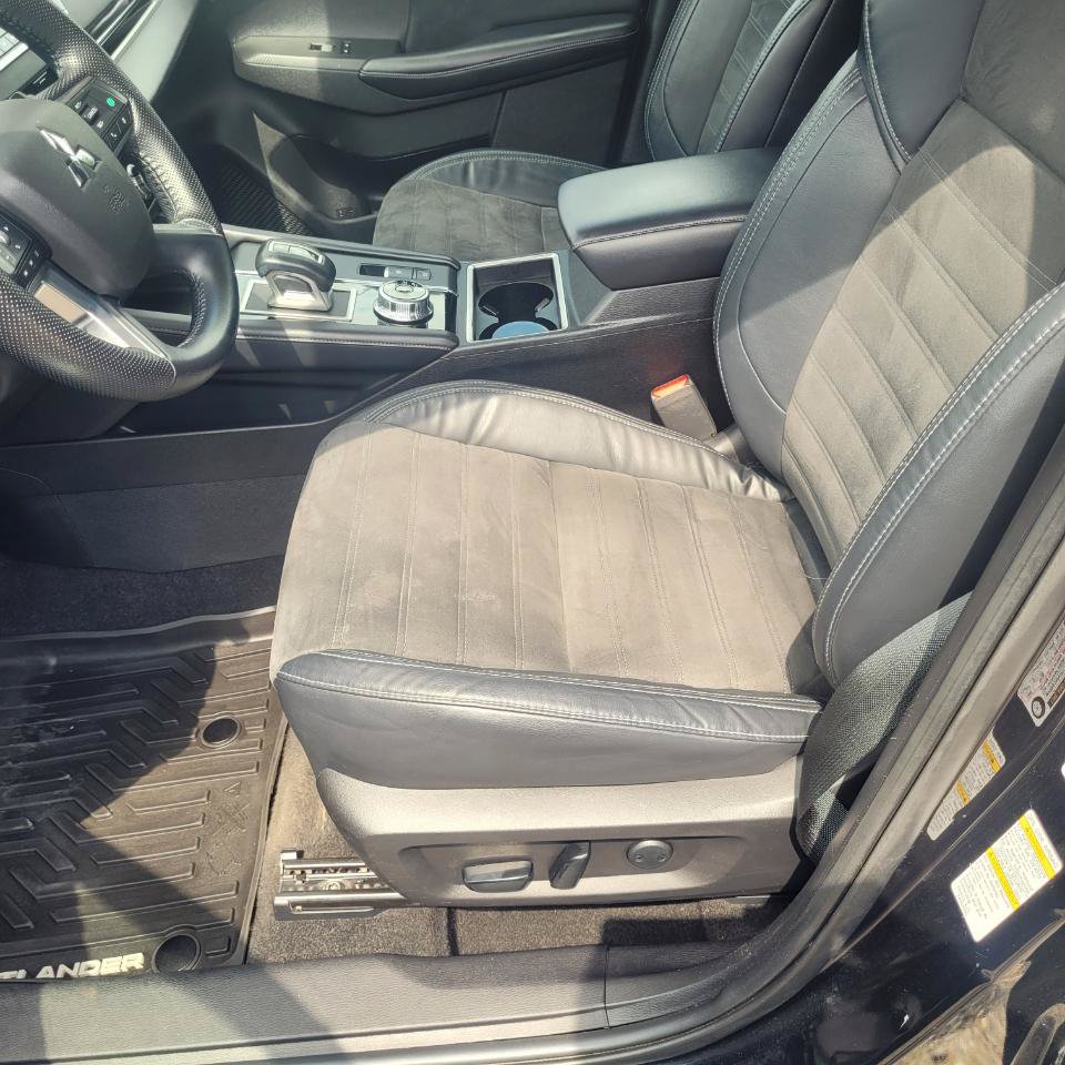 Used 2023 Mitsubishi Outlander SE AWD/4WD image 11