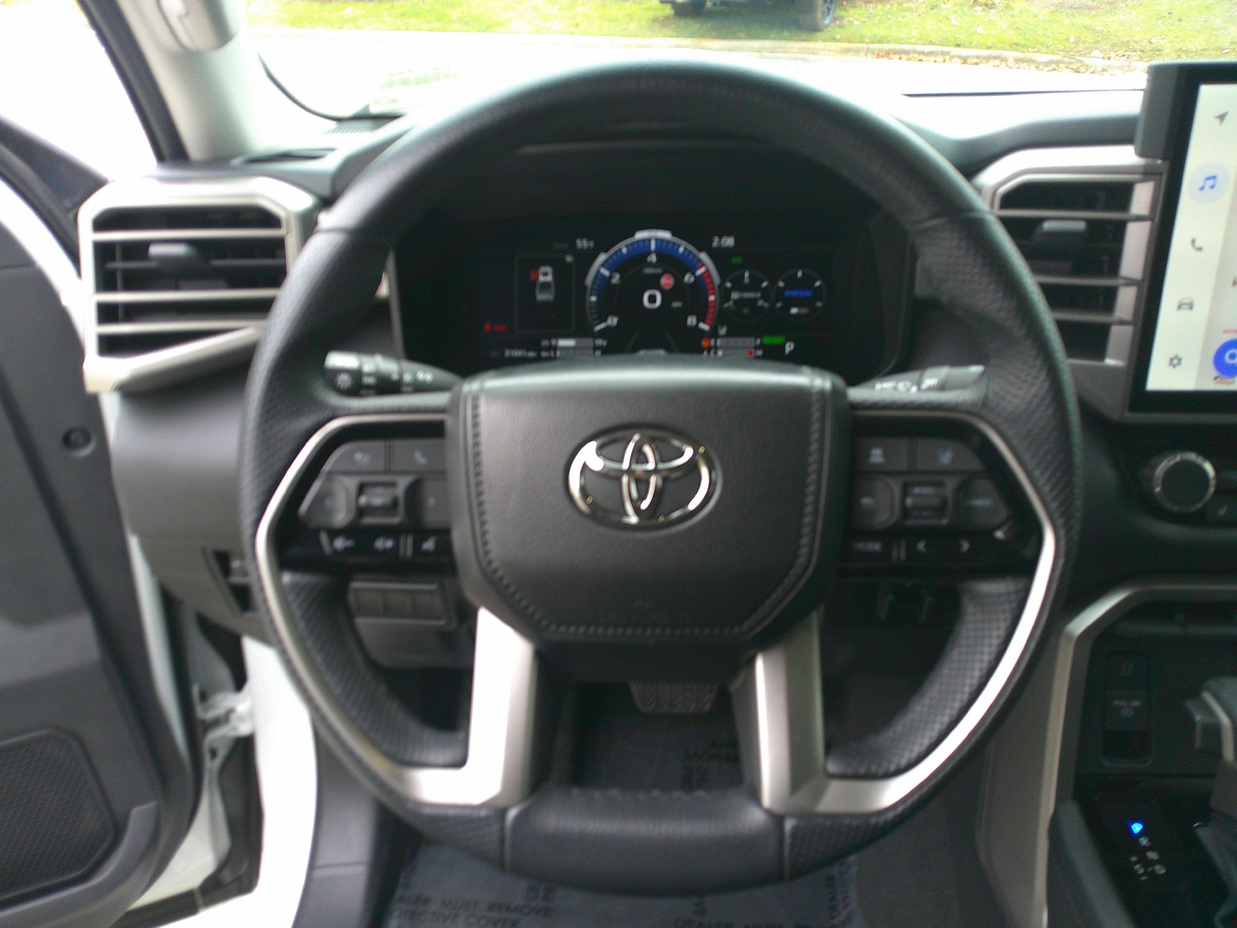 Used 2024 Toyota Tundra Limited image 19