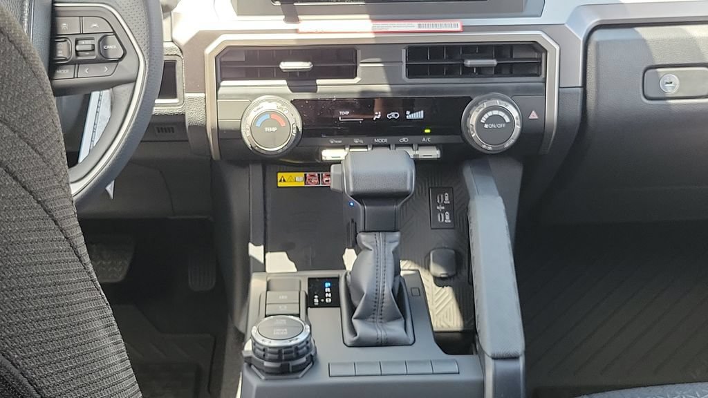 New 2026 Toyota 4Runner SR5 AWD/4WD image 14