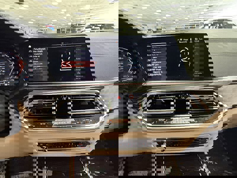 Used 2021 BMW X5 sDrive40i w/ Premium Package image 14