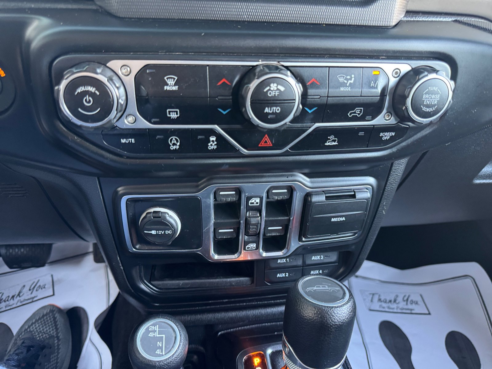 Used 2021 Jeep Gladiator Sport image 12